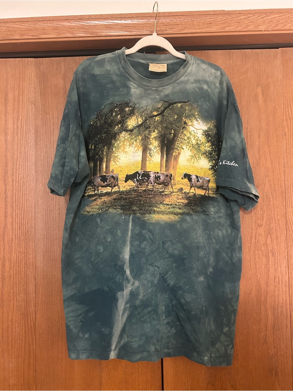 Vintage Scenic Cow Print Tie-Dye Tee - Green with Yellow Accent